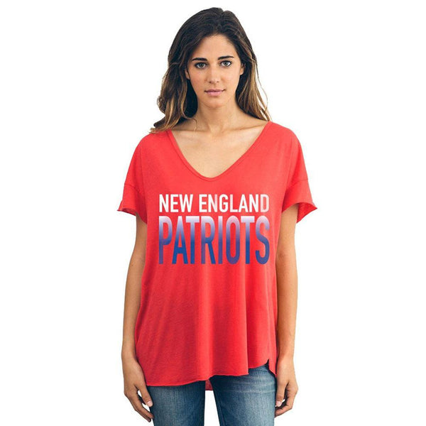 New England Patriots - Color Fade Logo Sideline Juniors V-Neck T-Shirt